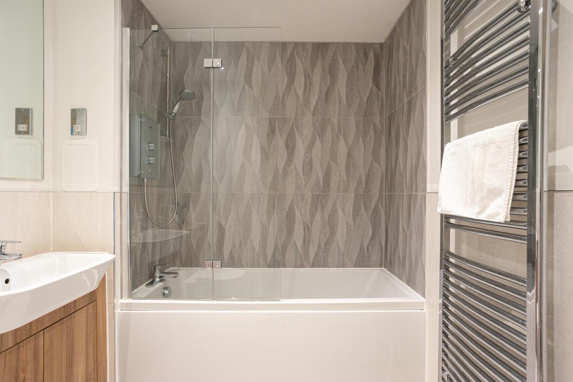 Comfy 2 Bedroom Apartment Near Edinburgh City Centre Esterno foto