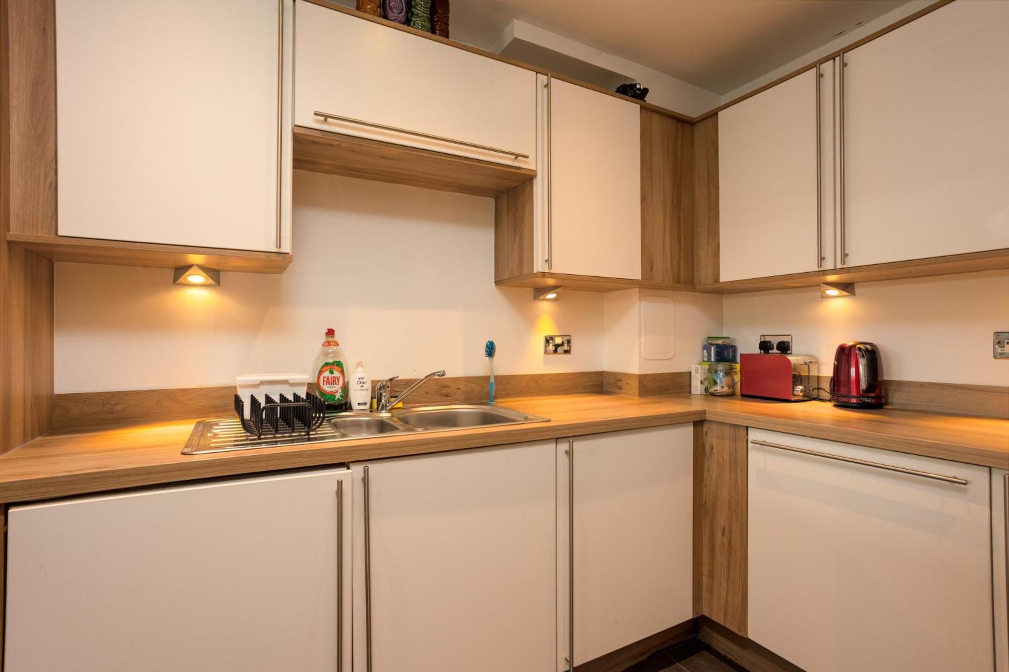 Comfy 2 Bedroom Apartment Near Edinburgh City Centre Esterno foto