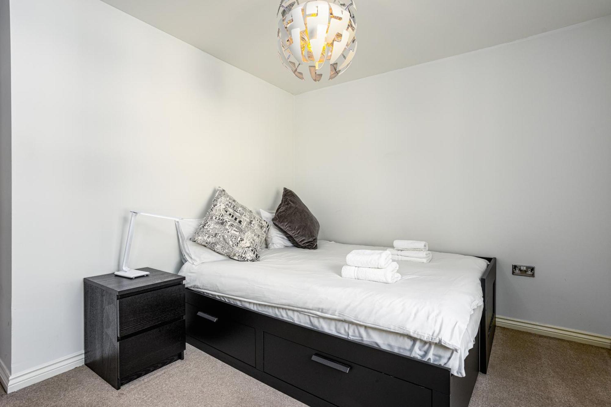 Comfy 2 Bedroom Apartment Near Edinburgh City Centre Esterno foto